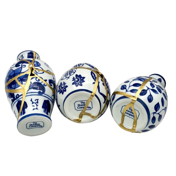 Kintsugi Vase Set Bombay Blue and White Porcelain Gold Crack Growth Gift - Picture 16 of 17